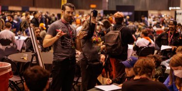 Draw with a Magic Artist